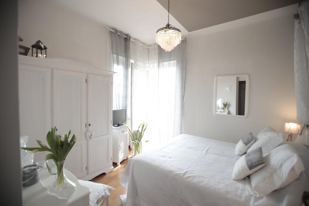 B&B La Casa Di Pamela Casciago Kültér fotó
