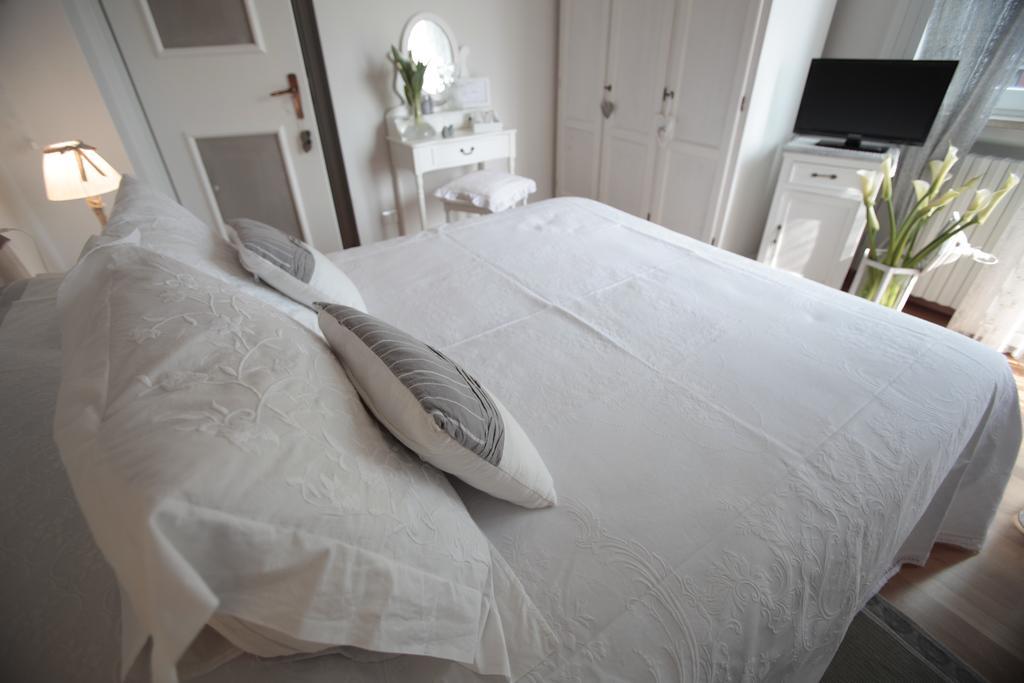 B&B La Casa Di Pamela Casciago Kültér fotó